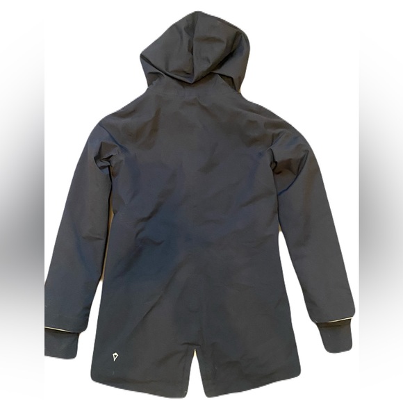 Ivivva Girls lightweight jacket for outdoors or rain Sz 8-10 - Picture 4 of 4